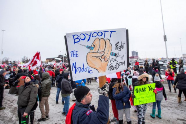 «Κυρίαρχοι πολίτες» – Μια «πανδημία» εξτρεμισμού, εν μέσω  πανδημίας