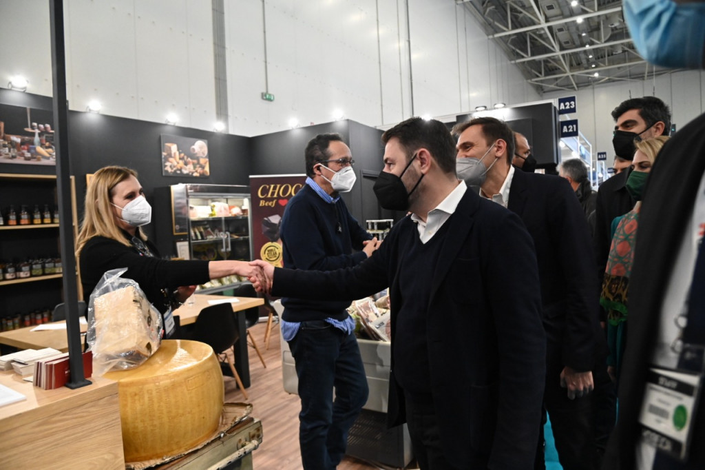 Νίκος Ανδρουλάκης: Χρειαζόμαστε μακροπρόθεσμο σχέδιο αναβάθμισης των υπηρεσιών εστίασης και φιλοξενίας