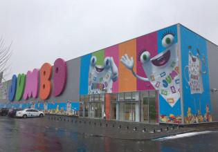 Τι απαντά η οικογένεια στην Jumbo για τον σοβαρό τραυματισμό του 6χρονου γιου της