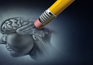 Η μοναξιά των ηλικιωμένων αυξάνει τον κίνδυνο άνοιας, ιδίως εν μέσω πανδημίας