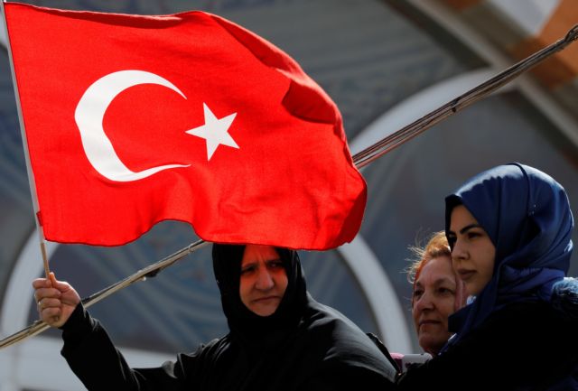Τουρκία: «Ξεπαγιάζουν» οι κάτοικοι - Χρεώνουν τις θερμάστρες στις καφετέριες