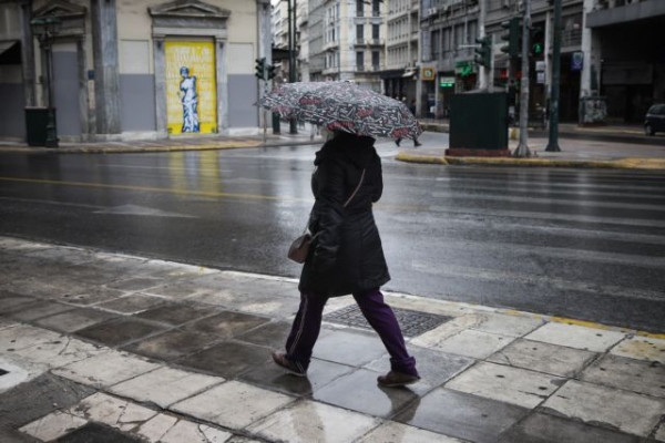 Καιρός: Νέα επιδείνωση από την Τετάρτη – Πού θα βρέξει, πού θα ρίξει χαλάζι