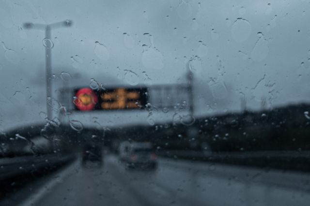 Κίνηση: «Έμφραγμα» στους δρόμους της Αθήνας – Πού υπάρχει μποτιλιάρισμα