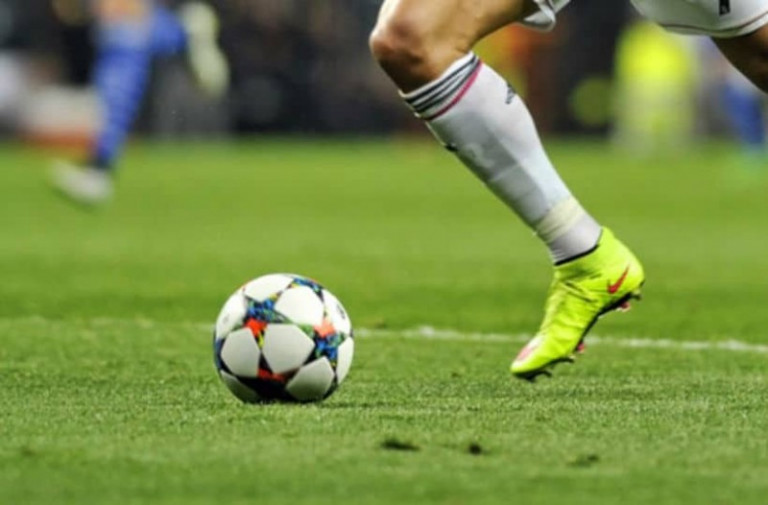 Πρώην διεθνής ποδοσφαιριστής «πυροβολήθηκε στο κεφάλι» και πέθανε