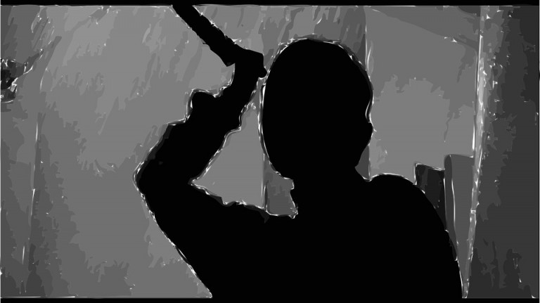 Αγρίνιο: «Επέστρεψαν με αλυσίδες κι έψαχναν τα δύο παιδιά» λέει ο πατέρας του 16χρονου που δέχτηκε επίθεση