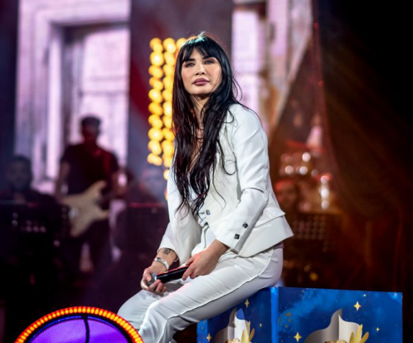 Σπίτι με το MEGA: Μουσικά αποσπάσματα με την εκρηκτική Πάολα