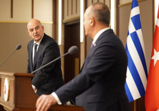 Ουκρανία: Νέες βολές Τσαβούσογλου κατά Δένδια – «Παίζει για την εσωτερική πολιτική»