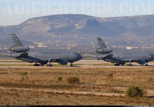Πόλεμος στην Ουκρανία: Αμερικανικά ιπτάμενα τάνκερ στο «Ελευθέριος Βενιζέλος»