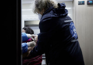 ΕΟΔΥ: Δράση για την ενημέρωση και τον εμβολιασμό των αστέγων στο λιμάνι του Πειραιά