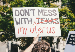 ΗΠΑ: Πέντε φορές πάνω η δημόσια χρηματοδότηση σε κέντρα κατά των αμβλώσεων