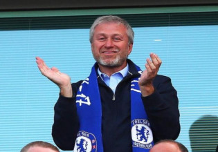 Η μελετημένη κίνηση του Αμπράμοβιτς: Τι σημαίνει η μεταβίβαση των μετοχών της Τσέλσι