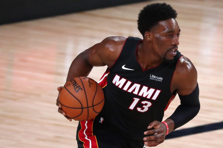 NBA: Άντεξαν με Αντεμπάγιο οι Χιτ, triple double ο Γιόκιτς