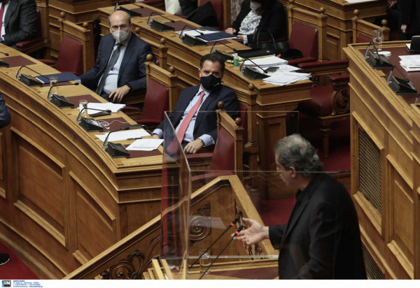 Σε…«κατήφορο» ο δημόσιος διάλογος…