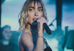 Αμαρυλλίς: Μητέρα για πρώτη φορά η τραγουδίστρια