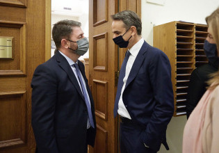 Γιατί άλλαξε στάση η κυβέρνηση απέναντι στο ΚΙΝΑΛ