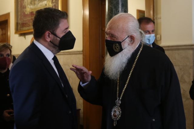 Ανδρουλάκης: Η σκέψη μας στους Έλληνες της Μαριούπολης – Συνάντηση με Ιερώνυμο