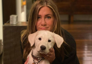 Τζένιφερ Άνιστον: Η τεράστια αλλαγή που έκανε στα μαλλιά της και μας άφησε άφωνους