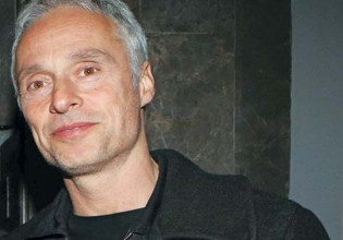 Αντώνης Φραγκάκης: Ο πατέρας μου με έλεγε «αρσενική πόρνη»