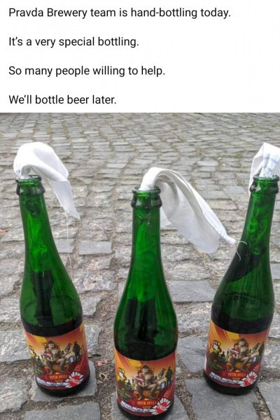 Πόλεμος στην Ουκρανία: Η ζυθοποιία Pravda ξεκινά την παραγωγή βομβών μολότοφ