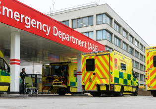 Βρετανία: Ο πρώτος θάνατος από τον ιό τύπου Έμπολα – Τι είναι ο πυρετός «Lassa»