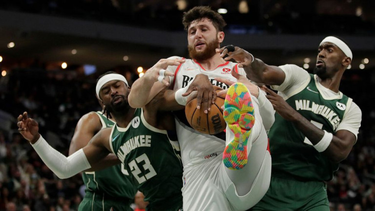 NBA: No Γιάννης, no party για τους Μπακς