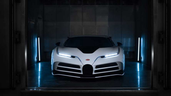 Η Bugatti Centodieci σε βαθιά… κατάψυξη