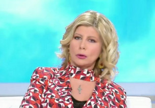 Εκτός εαυτού η Ζήνα Κουτσελίνη για τη συνέντευξη των γονιών από την Πάτρα: «Μπορεί να είμαι ηλίθια αλλά…»