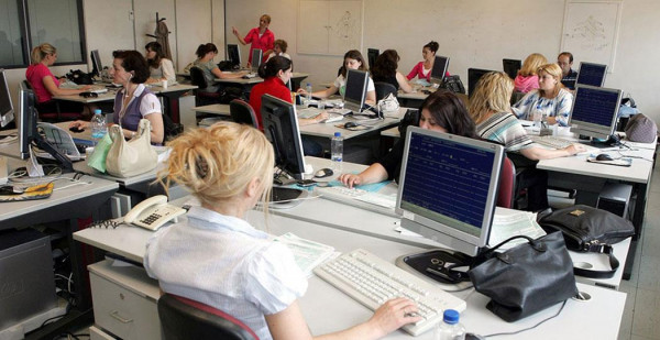 Βonus 15% στους μισθούς των δημοσίων υπαλλήλων