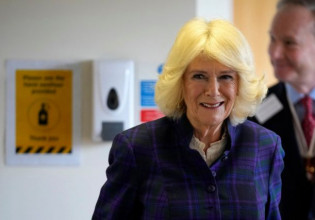 Βρετανία: Θετική στον κοροναϊό και η Καμίλα Πάρκερ Μπόουλς