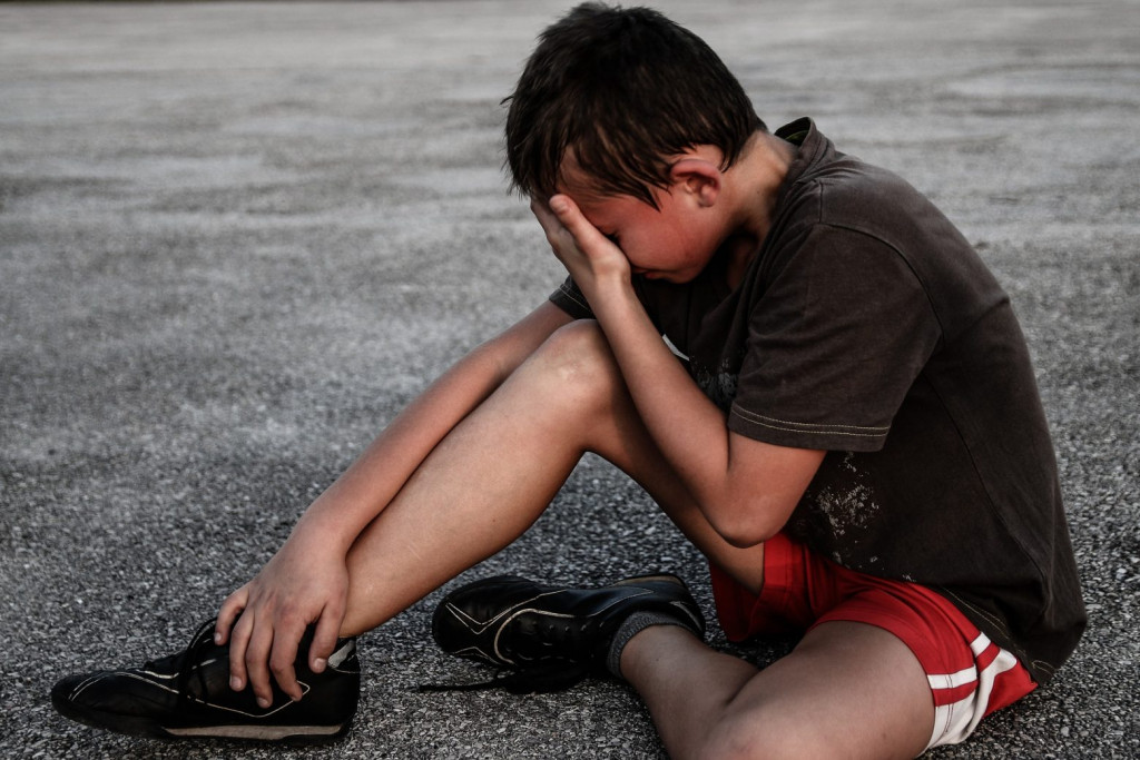 Ηλεία: Ορφανός για δεύτερη φορά 12χρονος – Πέθαναν και οι θετοί γονείς του από κοροναϊό