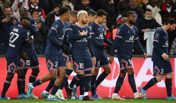 Νίκη με ανατροπή για την Παρί (3-1)