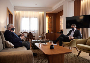 Θεσσαλονίκη: Συνάντηση του πρωθυπουργού με τον πρύτανη του ΑΠΘ