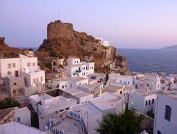 Νίσυρος: Έκκληση του Δήμου προς το Υπουργείο Πολιτισμού για αποκατάσταση του Ενετικού Φρουρίου