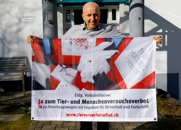 Ελβετία: Δημοψήφισμα για την απαγόρευση πειραμάτων σε ζώα και τον περιορισμό της διαφήμισης τσιγάρων