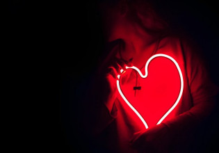 Τελικά η Αγάπη είναι ο γερασμένος έρωτας;