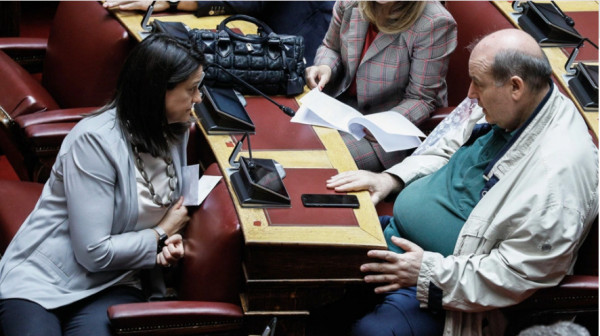 ΣΥΡΙΖΑ για τηλεκπαίδευση: Καταγγέλλει εκφοβισμό των εκπαιδευτικών από το υπ. Παιδείας