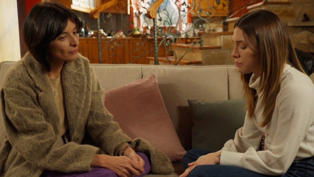 Η Γη της Ελιάς: Στο νοσοκομείο η Βασιλική – Αγωνία για το μωρό