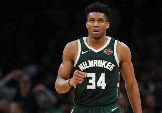 Άγγιξε το triple-double ο Γιάννης, λύγισε στο τέλος το Μιλγουόκι