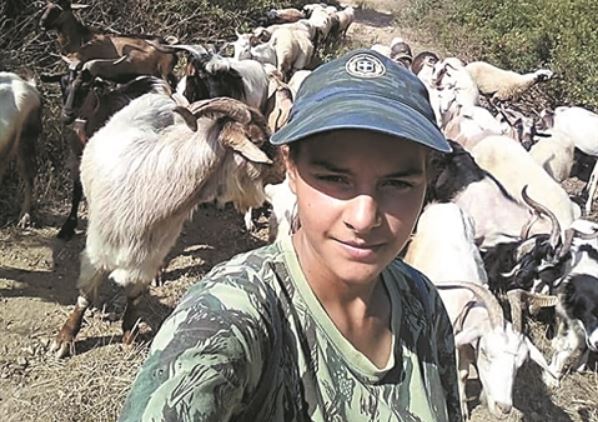 Βοσκοπούλα εγώ εγεννήθηκα, τα γίδια δεν τα αφήνω» | in.gr