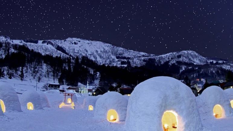 Τοπική λιχουδιά μέσα σε ιγκλού έχει τρελάνει την Ιαπωνία