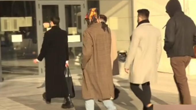 Δημήτρης Λιγνάδης: Τα τέσσερα θύματά του στο δικαστήριο - Έτοιμοι να τον κοιτάξουν στα μάτια
