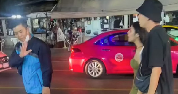 Ταϊλάνδη: «Καμάκι» προσέβαλε γυναίκα και έφαγε της χρονιάς του