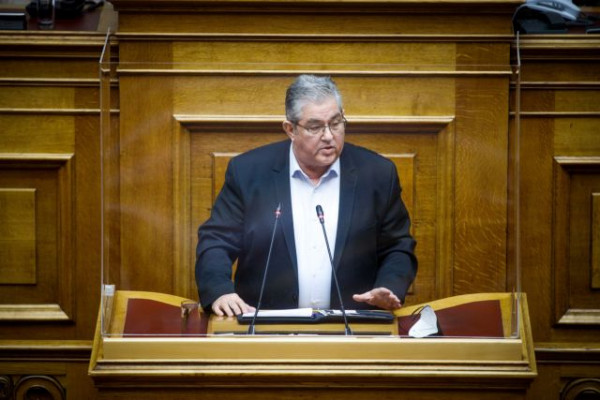 Κουτσούμπας: Υπάρχει μια «ιδιότυπη ομερτά» των κυβερνητικών κομμάτων για τις λίστες Πέτσα