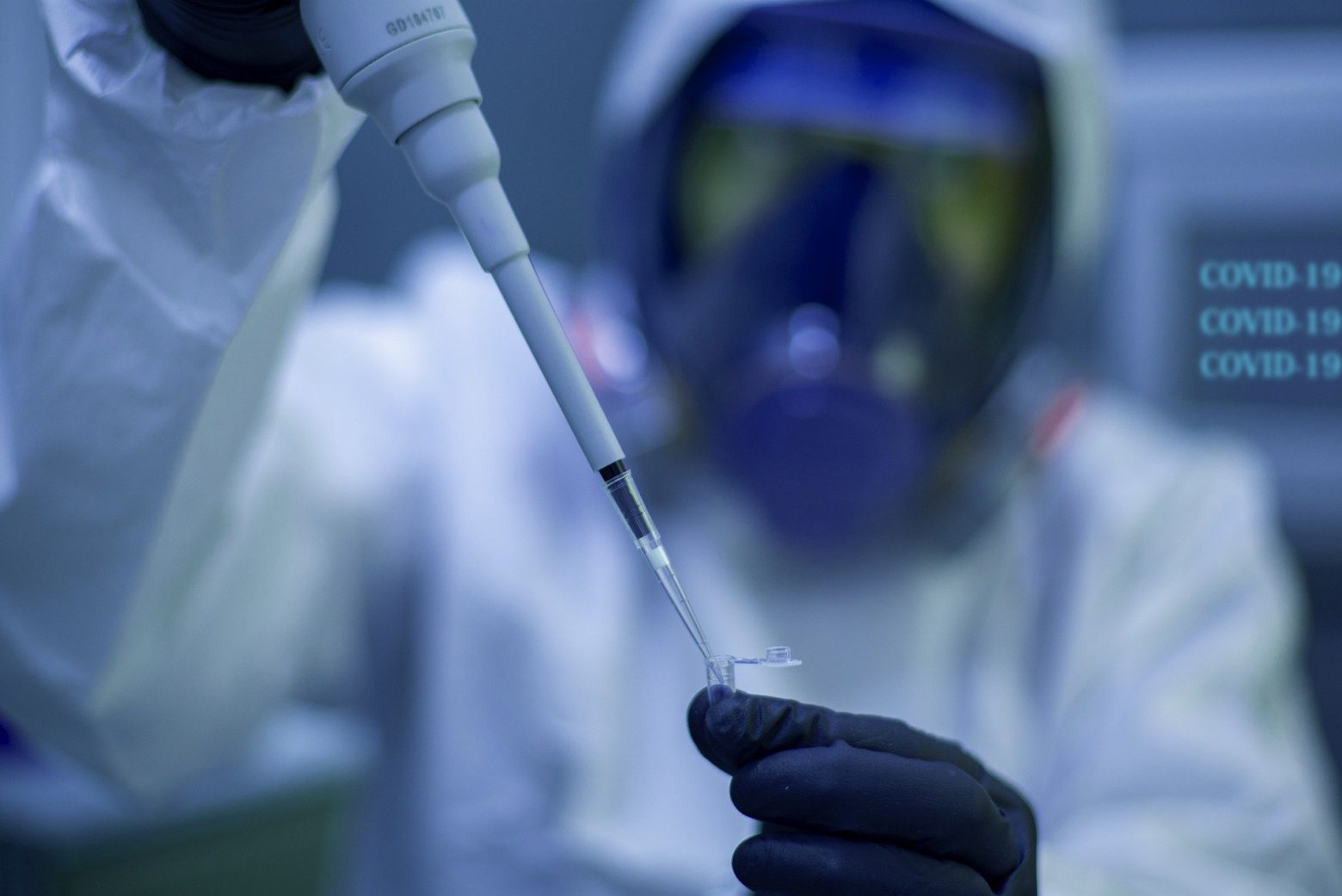 Κοροναϊός: Πόσο αποτελεσματικά είναι τα εμβόλια έναντι της Όμικρον