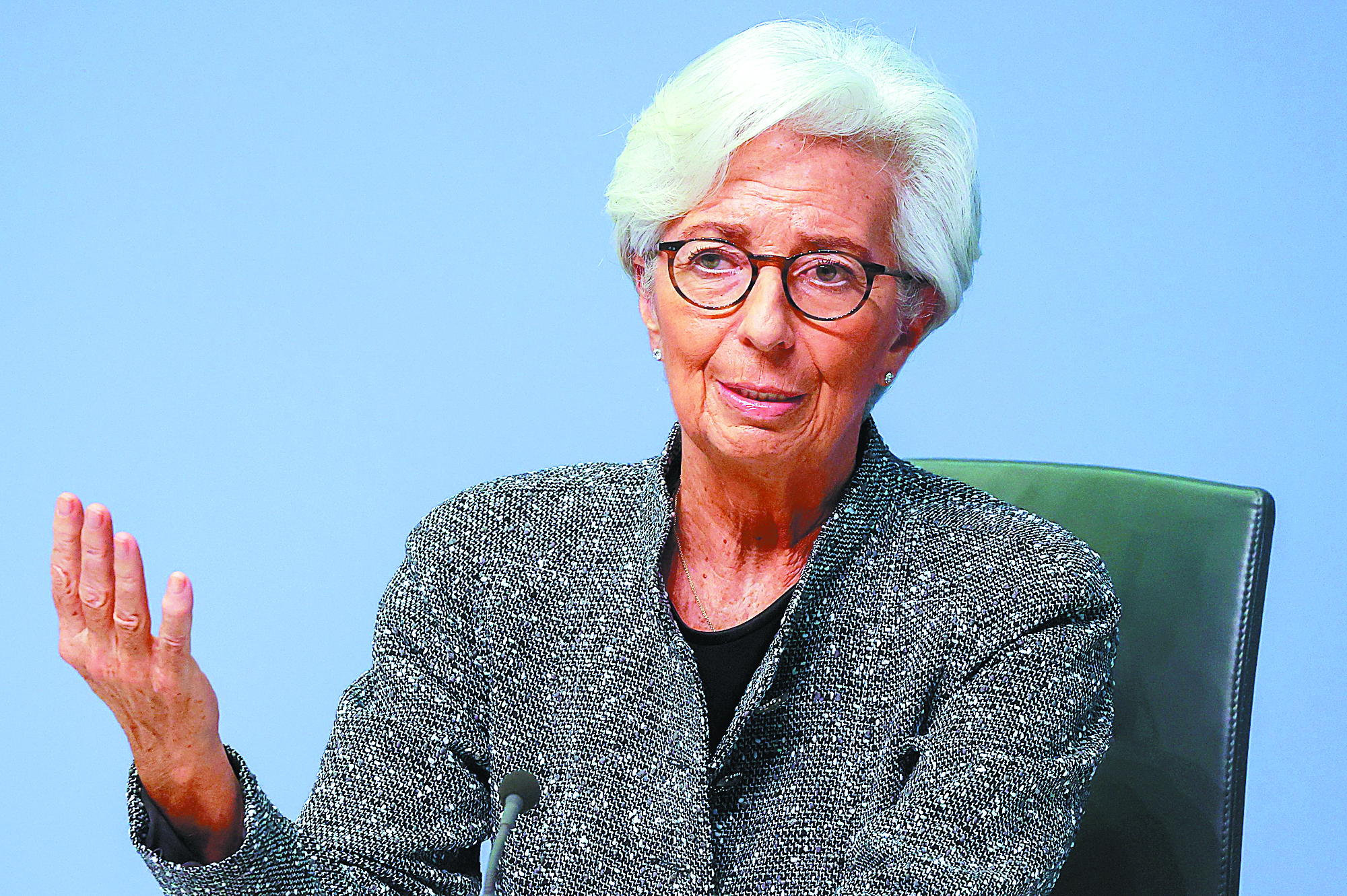 Oxford Economics: Η γερακίσια στροφή της Λαγκάρντ δείχνει πιθανή αύξηση των επιτοκίων