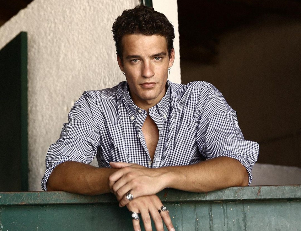 Liam Ireland: Ο πρωταγωνιστής της Γης της Ελιάς αποκαλύπτει το παρασκήνιο της συμμετοχής του