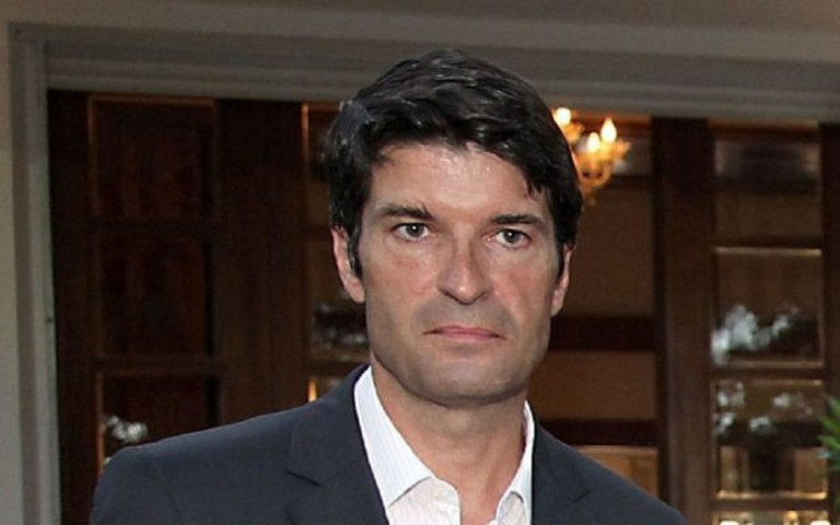 Μια πρόσκληση στη γαλλική πρεσβεία