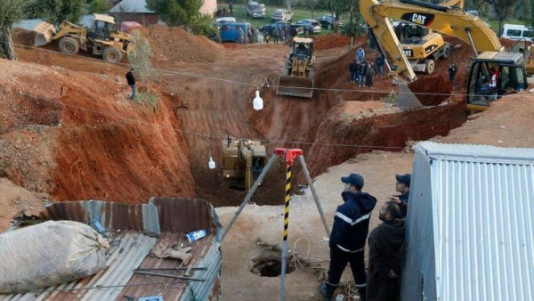 Μαρόκο: Διασώστες και ιατρική ομάδα έχουν εισέλθει στο τούνελ που οδηγεί στον 5χρονο Ράιαν