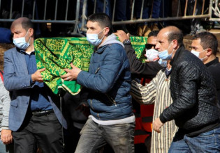 Μαρόκο: Θρήνος στην κηδεία του 5χρονου Ραγιάν που έπεσε σε πηγάδι