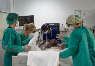 Κοροναϊός: 18.825 νέα κρούσματα και 106 θάνατοι – Στους 561 οι διασωληνωμένοι